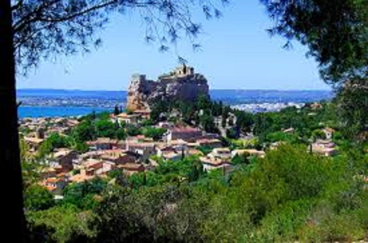 Guest House Provencal วิทอลล์ ภายนอก รูปภาพ